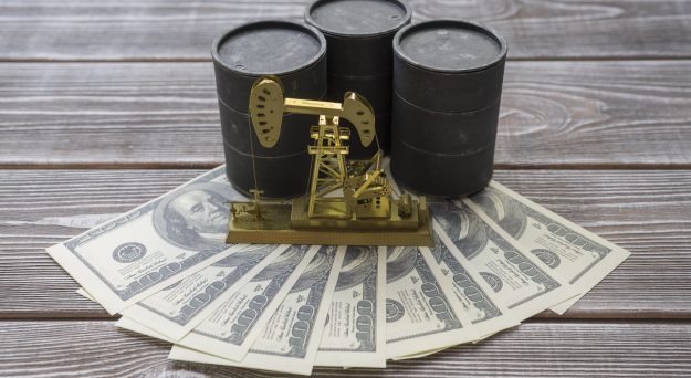 Oil rallies post OPEC+/Russian price cap, gold tumbles