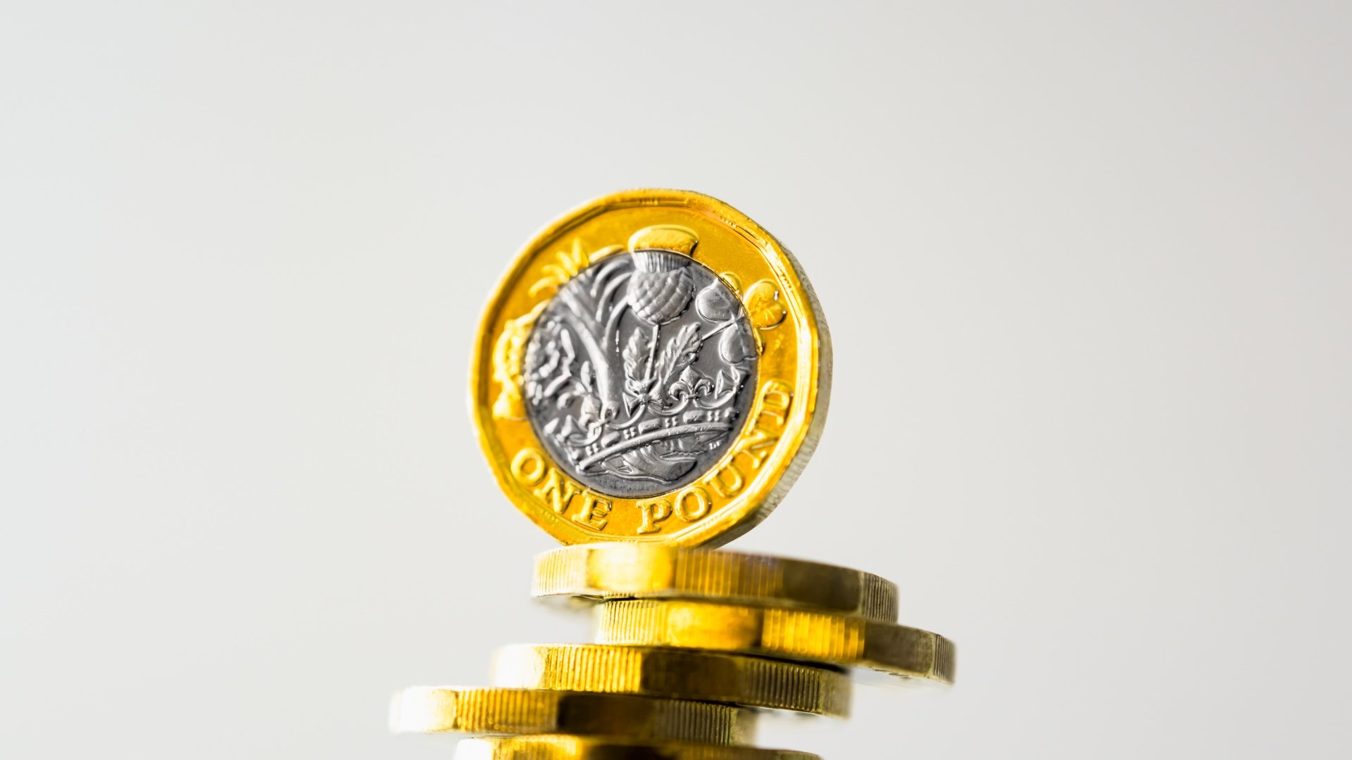 UK Inflation Surges to 3.3% as Costs Spike Across Key Industries – Latest Updates and Impact Analysis