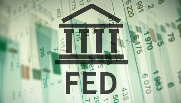 Fed Caught Between Low Inflation and Strong GDP Growth